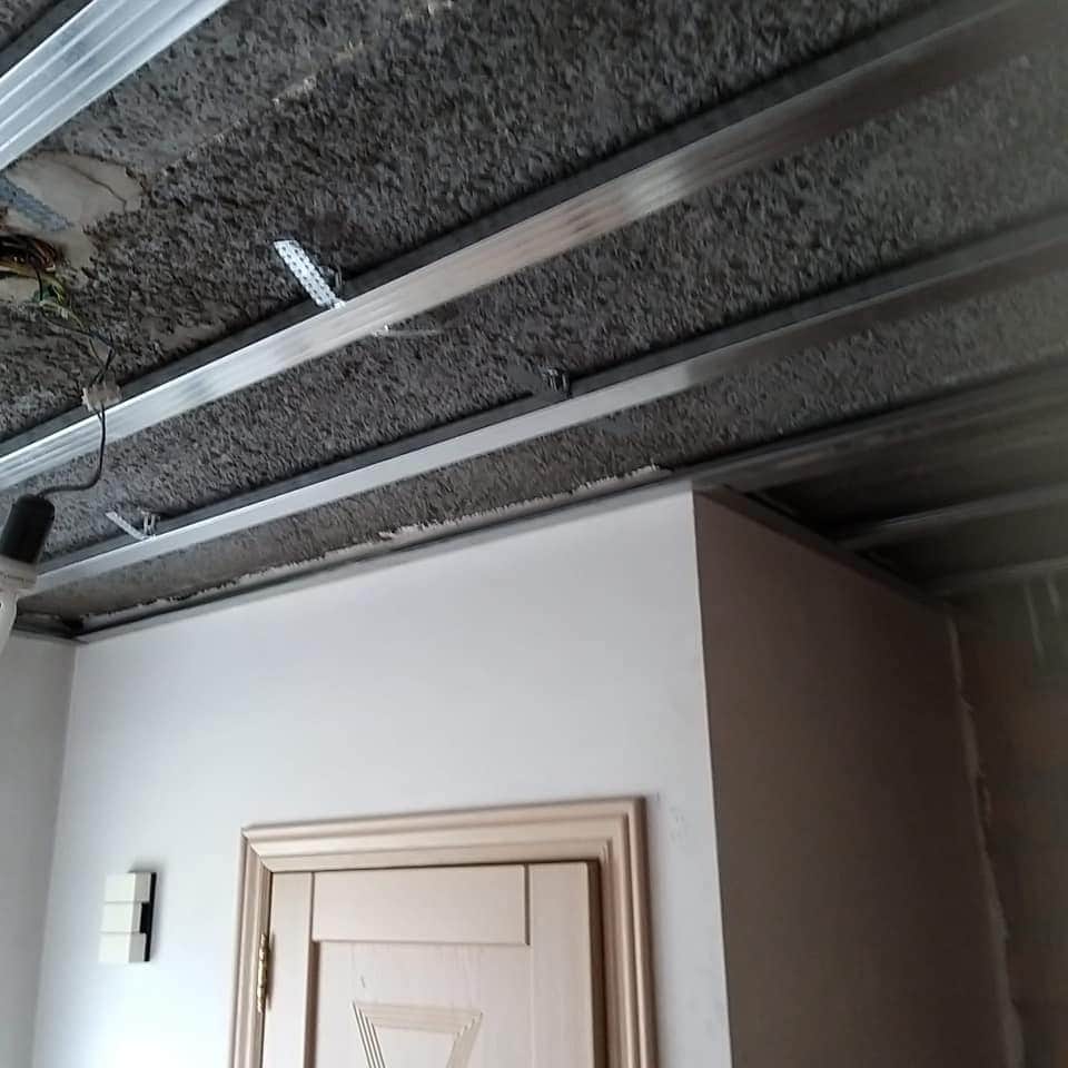 Gyprocwerken en thermowood plafonds Boekt - Vrago Interieur